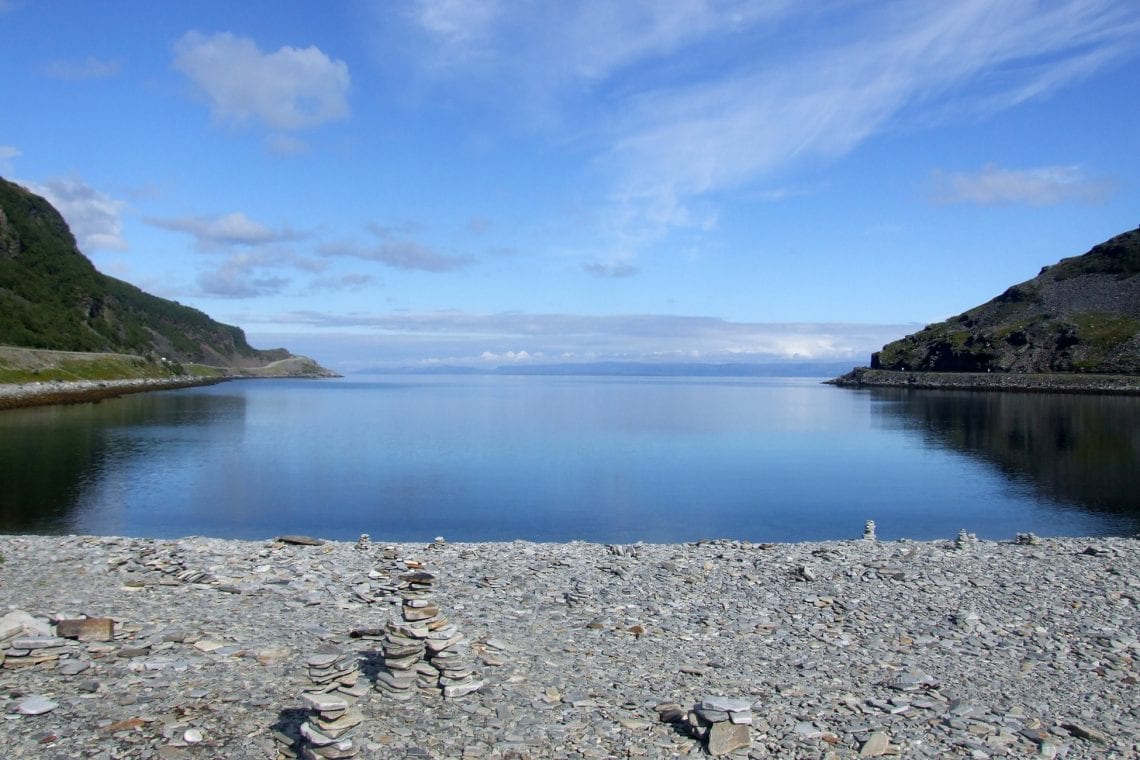 murmansk challenge a beach in northern norway